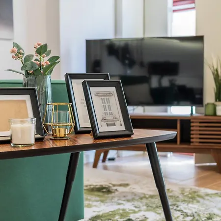 Old Town 1br Duplex By Lovelystay Oporto