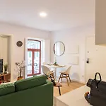Διαμέρισμα Old Town 1br Duplex By Lovelystay