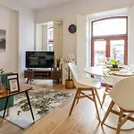 Διαμέρισμα Old Town 1br Duplex By Lovelystay *