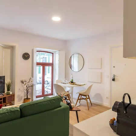 Old Town 1br Duplex By Lovelystay דירה *