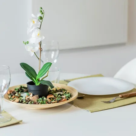 Old Town 1br Duplex By Lovelystay بورتو