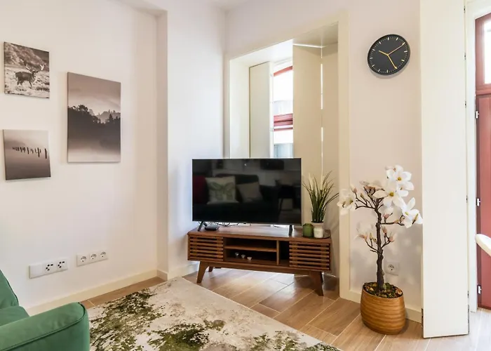 Old Town 1br Duplex By Lovelystay *