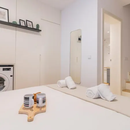 Old Town 1br Duplex By Lovelystay Lägenhet Oporto