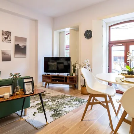 Old Town 1br Duplex By Lovelystay Oporto