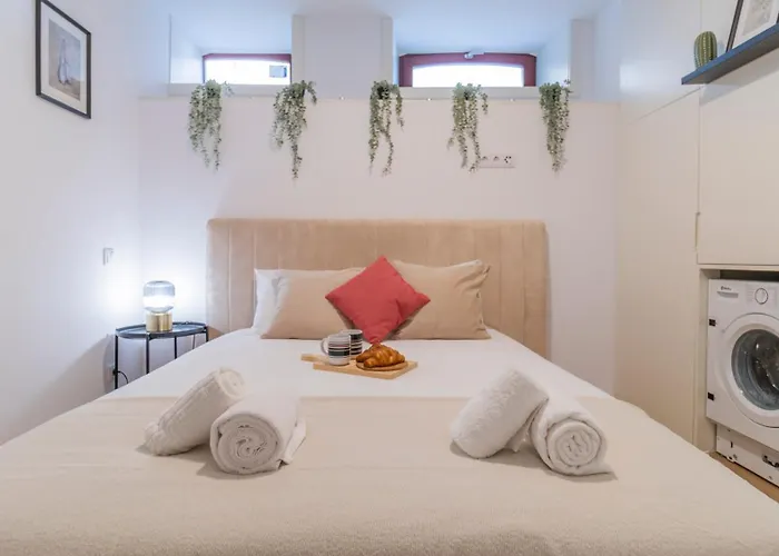 Old Town 1br Duplex By Lovelystay Lägenhet