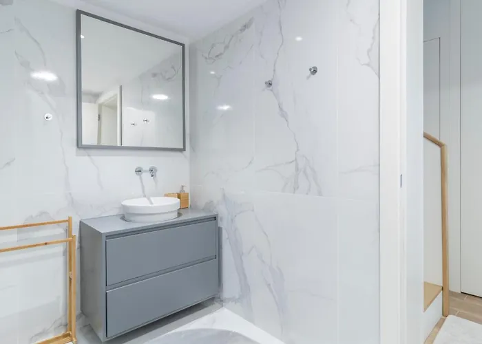 Old Town 1br Duplex By Lovelystay * 포르투