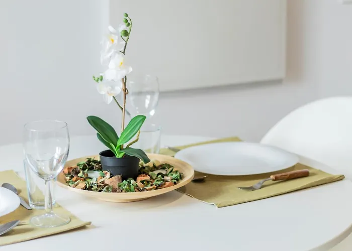 Old Town 1br Duplex By Lovelystay 포르투